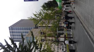 来ぬか雨☔降る御堂筋は青春の思い出の地です。