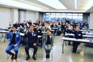 1月最後の高槻市倫理法人会経営者モーニングセミナーの前に会場前の野見神社に参拝しました🙏